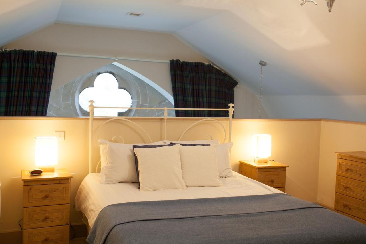 Old School Apartments With A View Fort Augustus Exterior foto